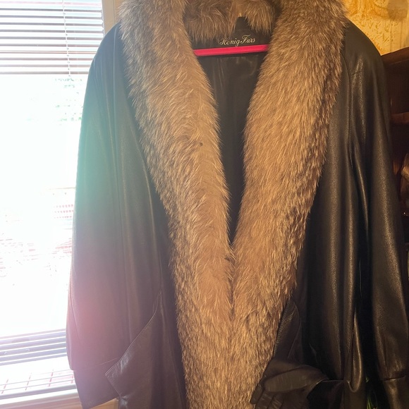 Coat - Picture 4 of 7